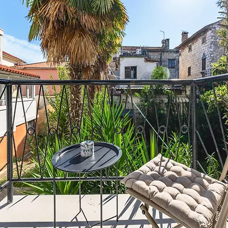 In Old Town By Waterfront Lägenhet Poreč